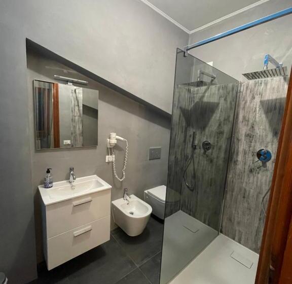 Standard Room with Hot Tub, Villa Gaia   Luxury Villa, Pool & Wellness Rooms