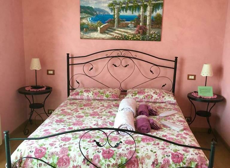 اتاق لوکس, Villa Gaia   Luxury Villa, Pool & Wellness Rooms