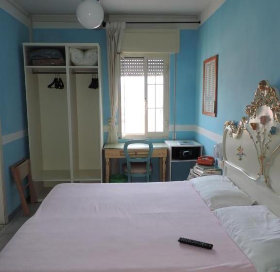 Habitación Estándar, Biagiotti
