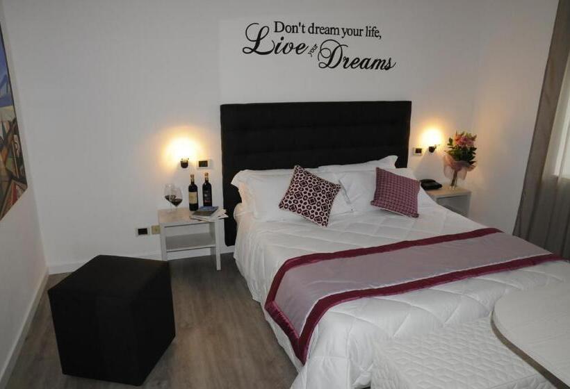 Romantic Room, Rombino