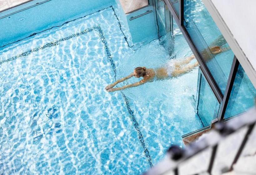 سوئیت با وان آب گرم, Savoy Dolomites Luxury & Spa
