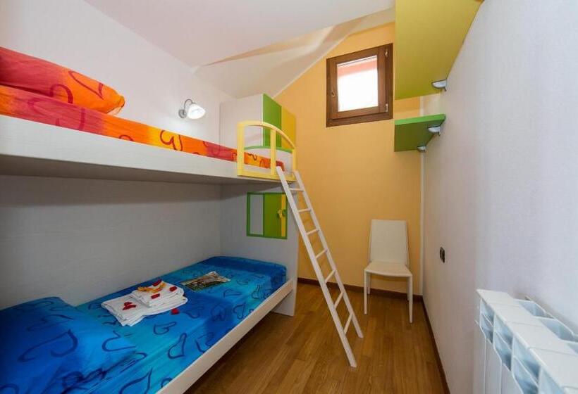 شقة غرفة نوم واحدة مزودة بشُرفة, Residence Borgo La Sorgente