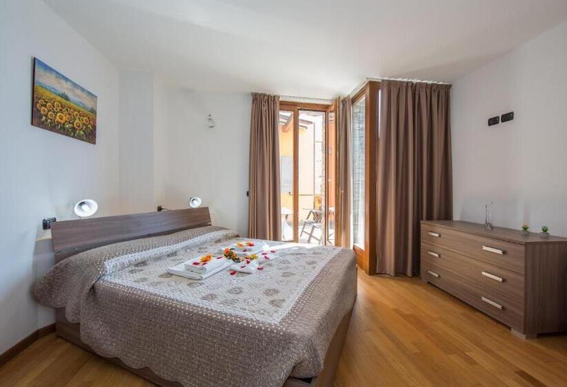 شقة غرفة نوم واحدة مزودة بشُرفة, Residence Borgo La Sorgente