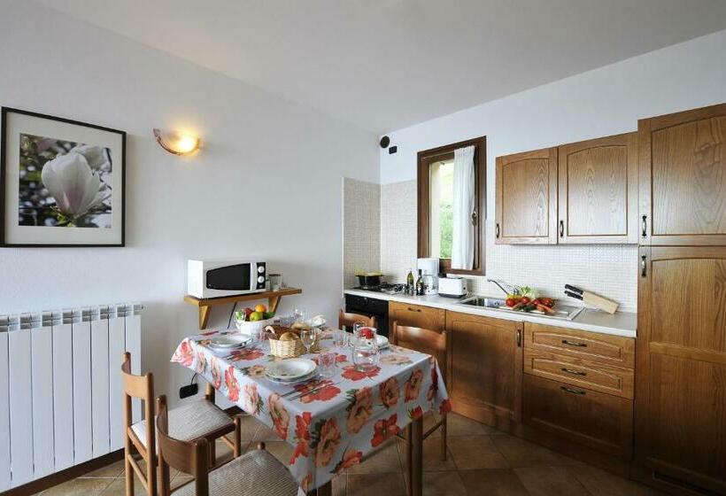 شقة غرفة نوم واحدة مزودة بشُرفة, Residence Borgo La Sorgente