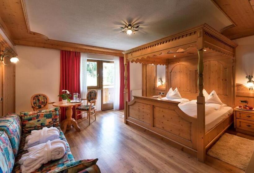 Четырехместный Номер Стандарт, Wellness Hotel Gran Risas
