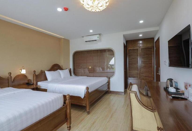 اتاق استاندارد چهارنفره با بالکن, Maya Hotel 4