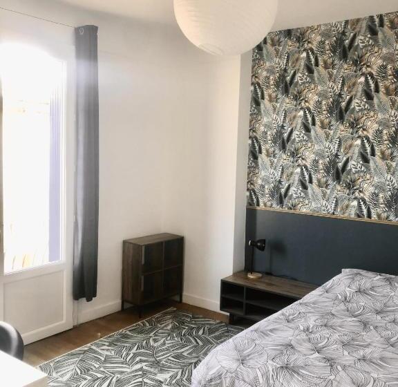 Номер Стандарт с Балконом, Chambre à Sigoules Dans Maison Partagée