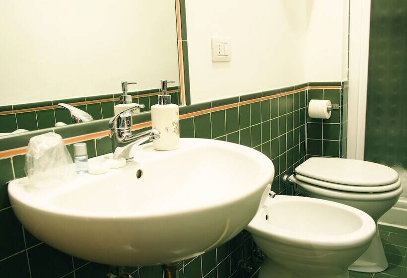 اتاق استاندارد, 2 Passi Da