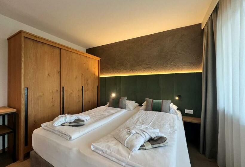 דירת חדר, Das Grafenstein Familienresidence