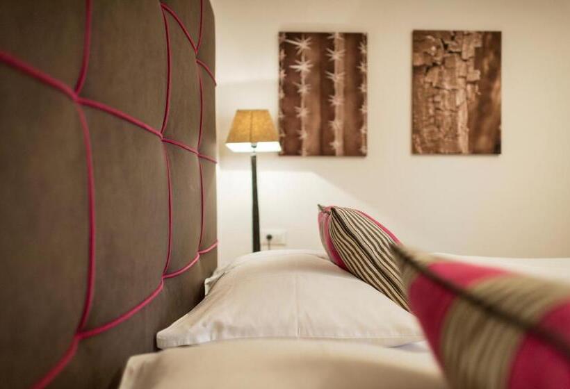 דירת חדר עם טרסה, Das Grafenstein Familienresidence