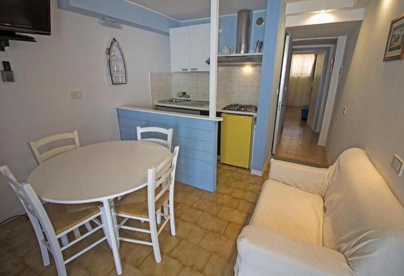 اتاق استاندارد چهار تخته, Residence Al Lago