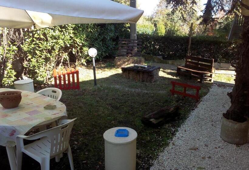 Люкс Вид на Сад, La Grotta Bed And Breakfast E Affittacamere