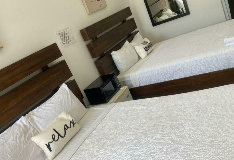سوییت لوکس, Manati World Point Inn