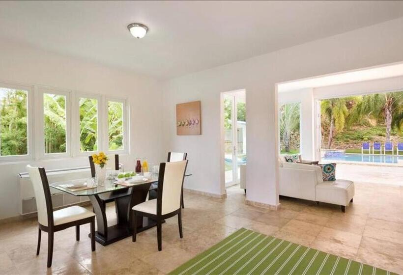 اتاق سوپریور, Manati World Point Inn