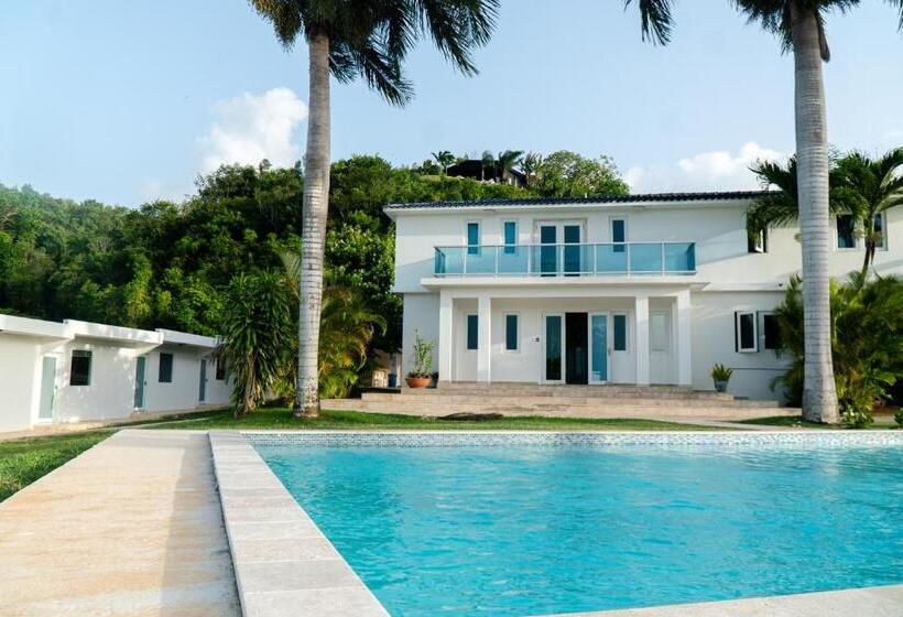 سوئیت جونیور خانوادگی, Manati World Point Inn