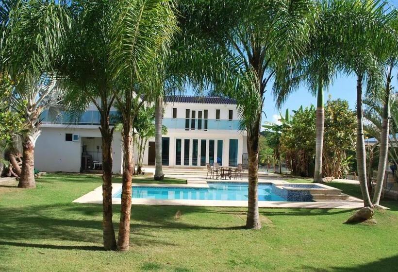 سوئیت جونیور خانوادگی, Manati World Point Inn