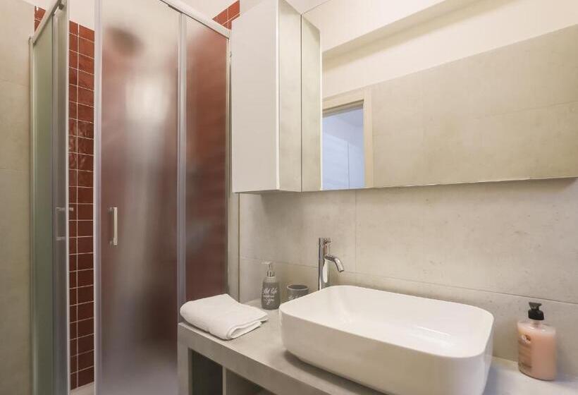 اتاق استاندارد سه نفره, Barbyb B&b