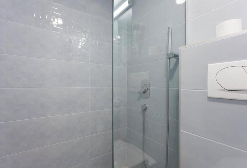 اتاق استاندارد با چشم‌انداز دریاچه, Villa Jordan
