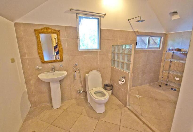 ویلای 2 خوابه, Mike's Dauin Dive Resort
