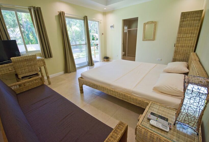 스탠다드 트리플 룸, Mike's Dauin Dive Resort