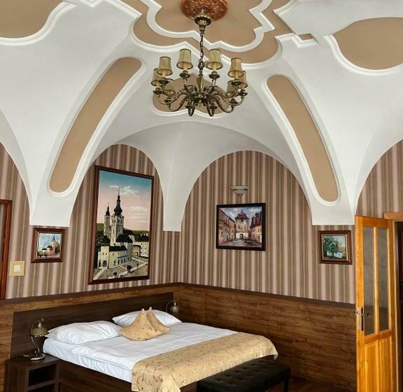 Suite, Kuria
