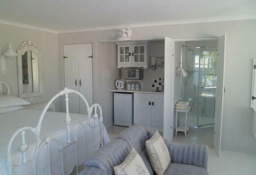 Номер Стандарт, Kastelein Guesthouse