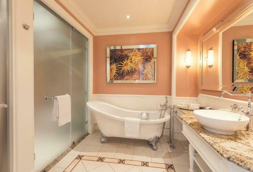 Quarto deluxe vista mar, The Boardwalk Hotel, Convention Centre & Spa