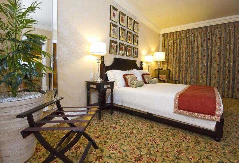 Suite Superior, The Boardwalk Hotel, Convention Centre & Spa