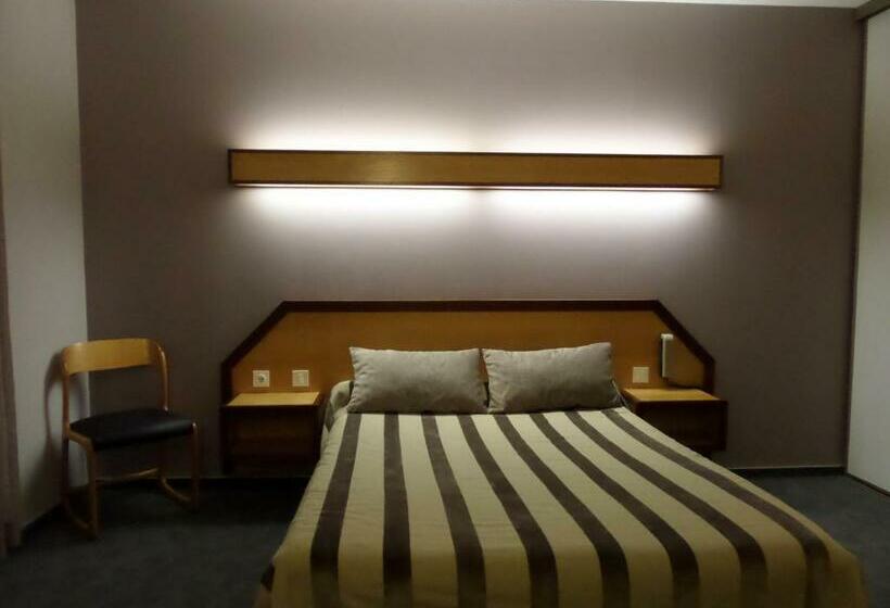 Номер Стандарт, Hôtel Le Bastide