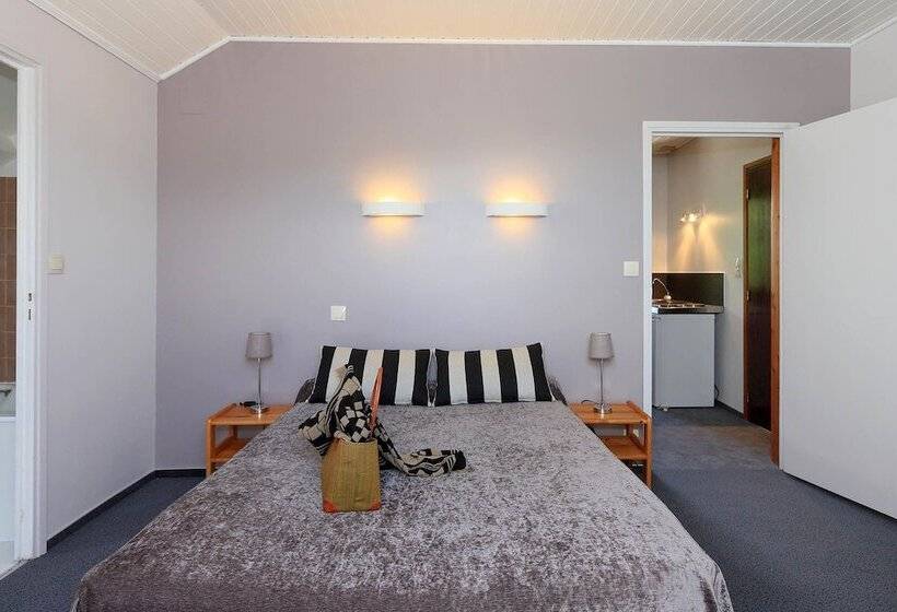 Номер Стандарт, Hôtel Le Bastide