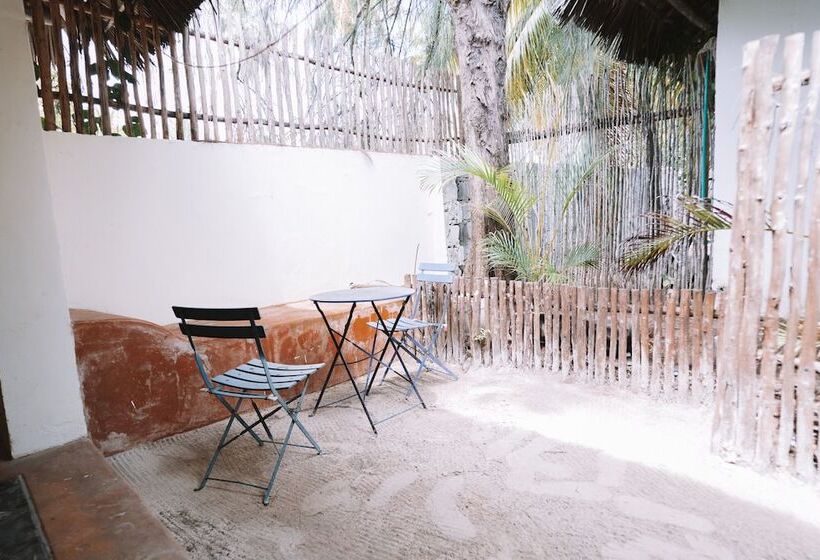 اتاق استاندارد با چشم‌انداز باغ, Pili Pili Beach Bungalows