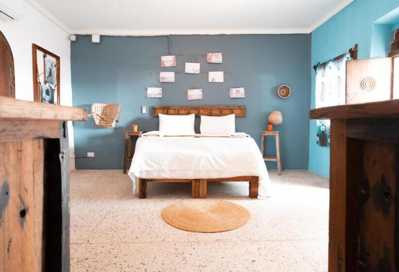 اتاق لوکس خانوادگی, Pili Pili Beach Bungalows