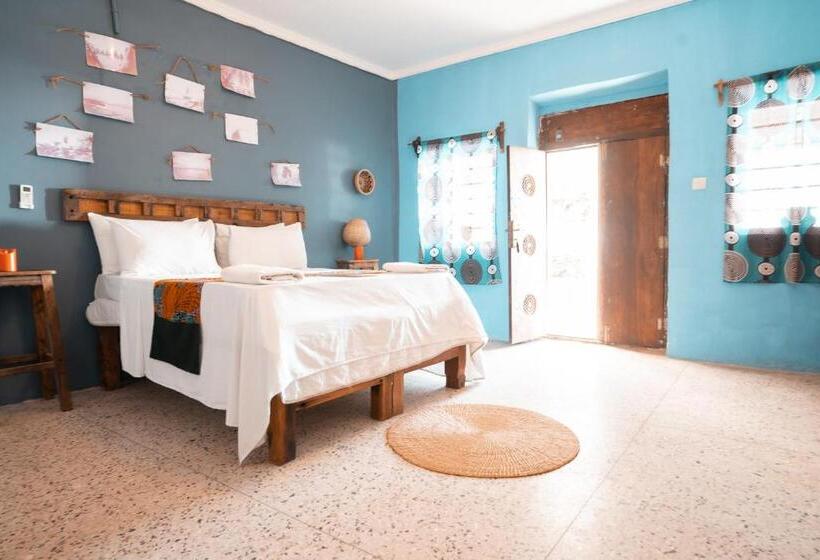 اتاق لوکس خانوادگی, Pili Pili Beach Bungalows