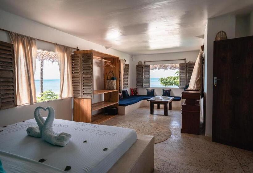 3 Bedroom Suite, Pili Pili Beach Bungalows