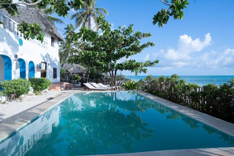 اتاق لوکس خانوادگی, Pili Pili Beach Bungalows