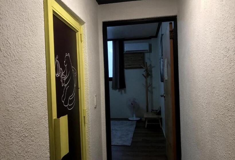 标准三人间, Doobaki Hostel