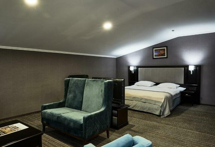 스위트, Optima Collection Park Hotel Ivano Frankivsk