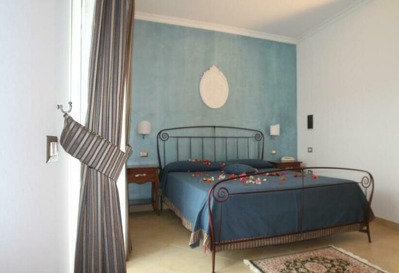 Номер Стандарт с Балконом, Boutique Il Castellino Relais