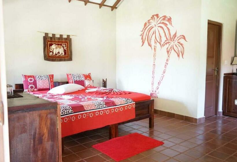 Бунгало Стандарт Вид на Сад, Puetz Travels Beach Resort