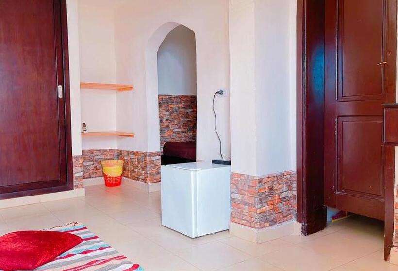 اتاق اکونومی, Club Red Dahab Motel