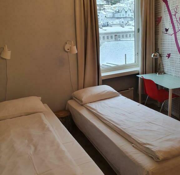 带共用浴室的标准房间, City Hostel Bergen
