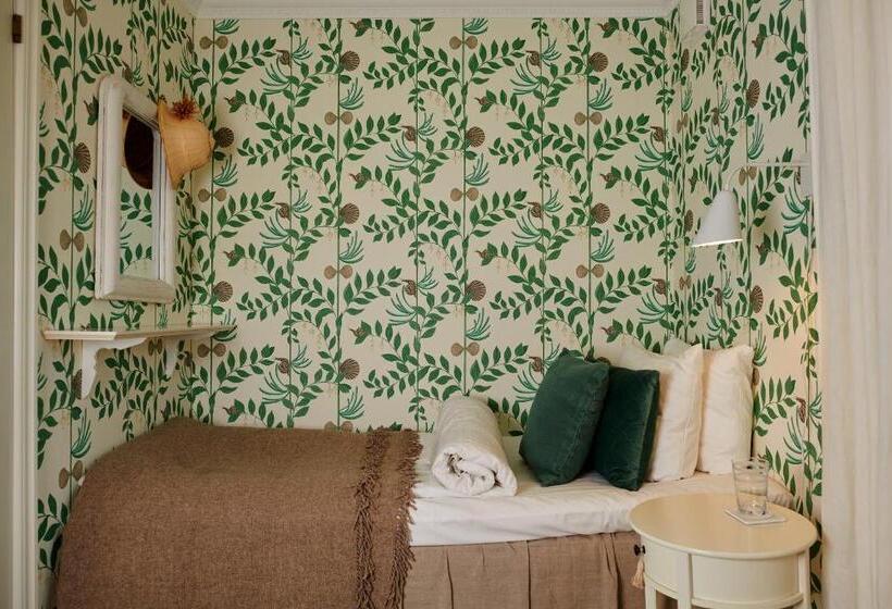Номер Стандарт, L Bäckagården