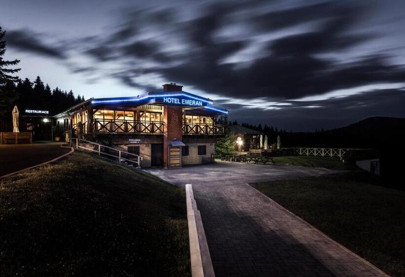 Номер Стандарт с Балконом, Emeran