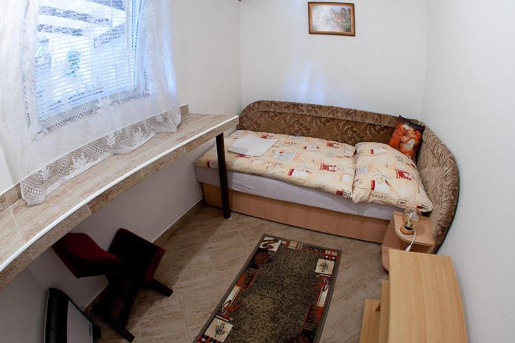 Апартаменты 2 Спальни, Penzion Macocha