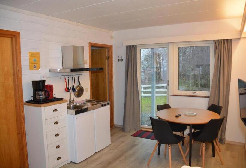 Семейный Номер, Langenuen Motel & Camping