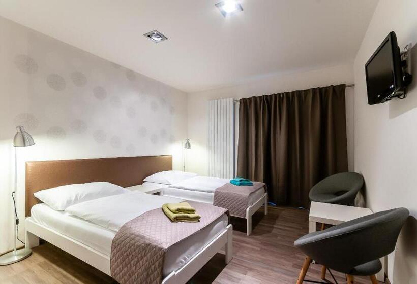 Апартаменты 2 Спальни, Vv Hotel & Apartments
