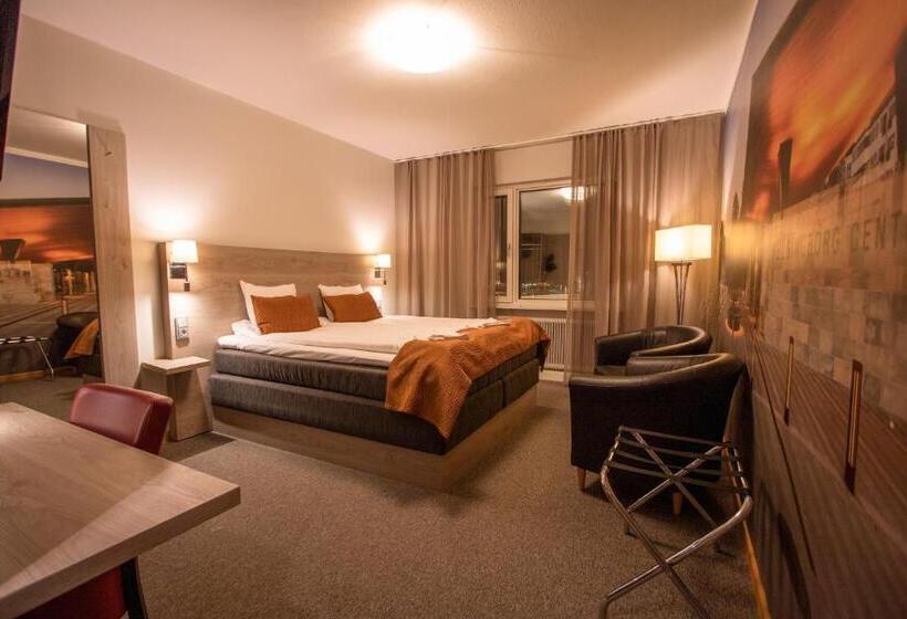اتاق استاندارد با سرویس بهداشتی مشترک, Dream  Luxury Hostel