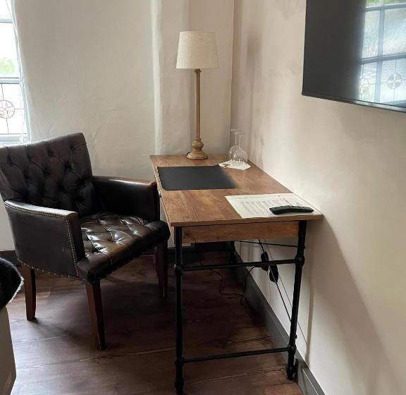 Estudio Deluxe, Helgeand Wisby