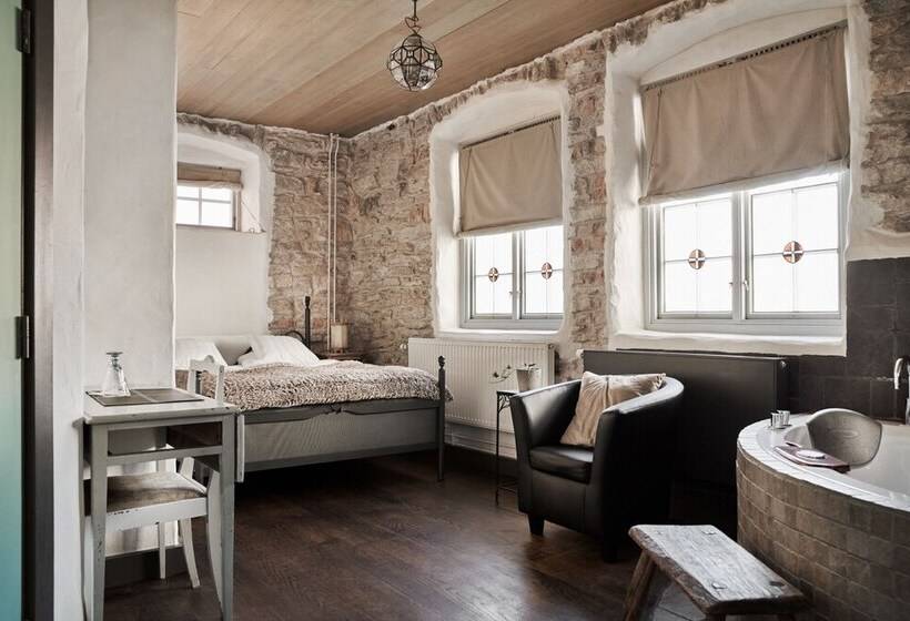 Номер Deluxe, Helgeand Wisby