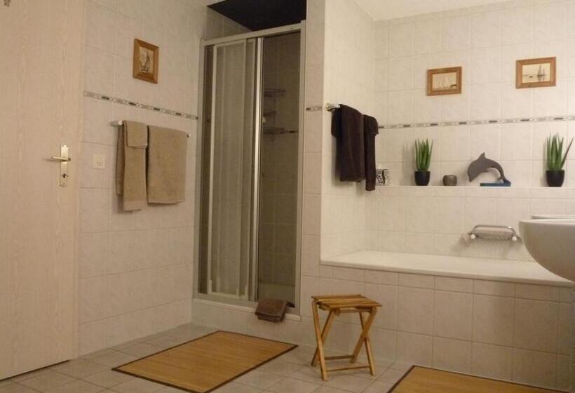 Номер Стандарт Вид на Озеро, B&b Haussener